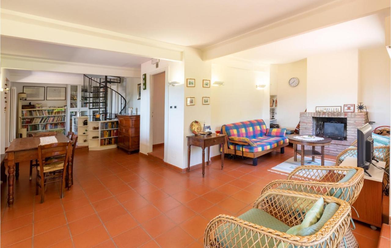 Nice Home In San Giustino Pg Exteriér fotografie